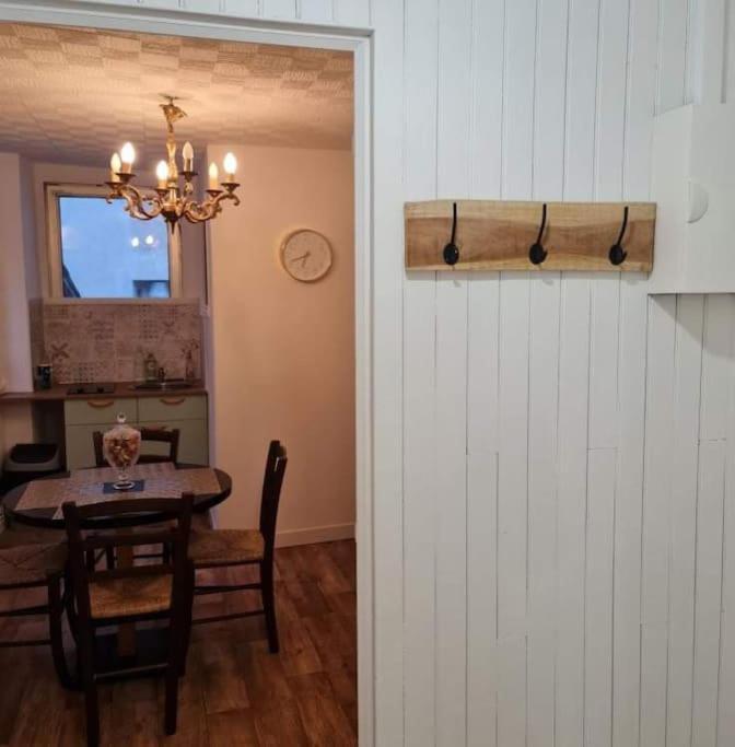 Le « Saint-Just » Apartment Родез Екстериор снимка